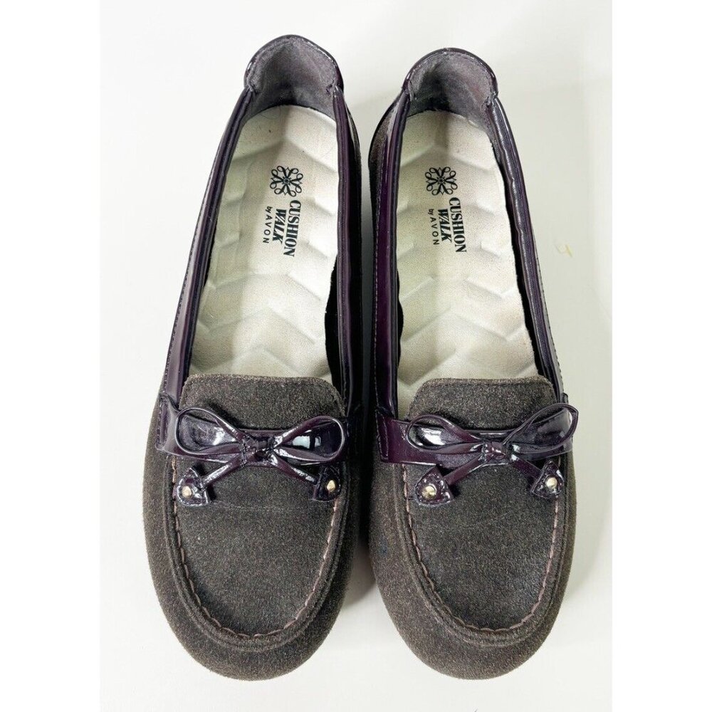Avon Cushion Walk Sz 8 Brown Red Neutral Suede Like Slip On Loafers Bow EUC